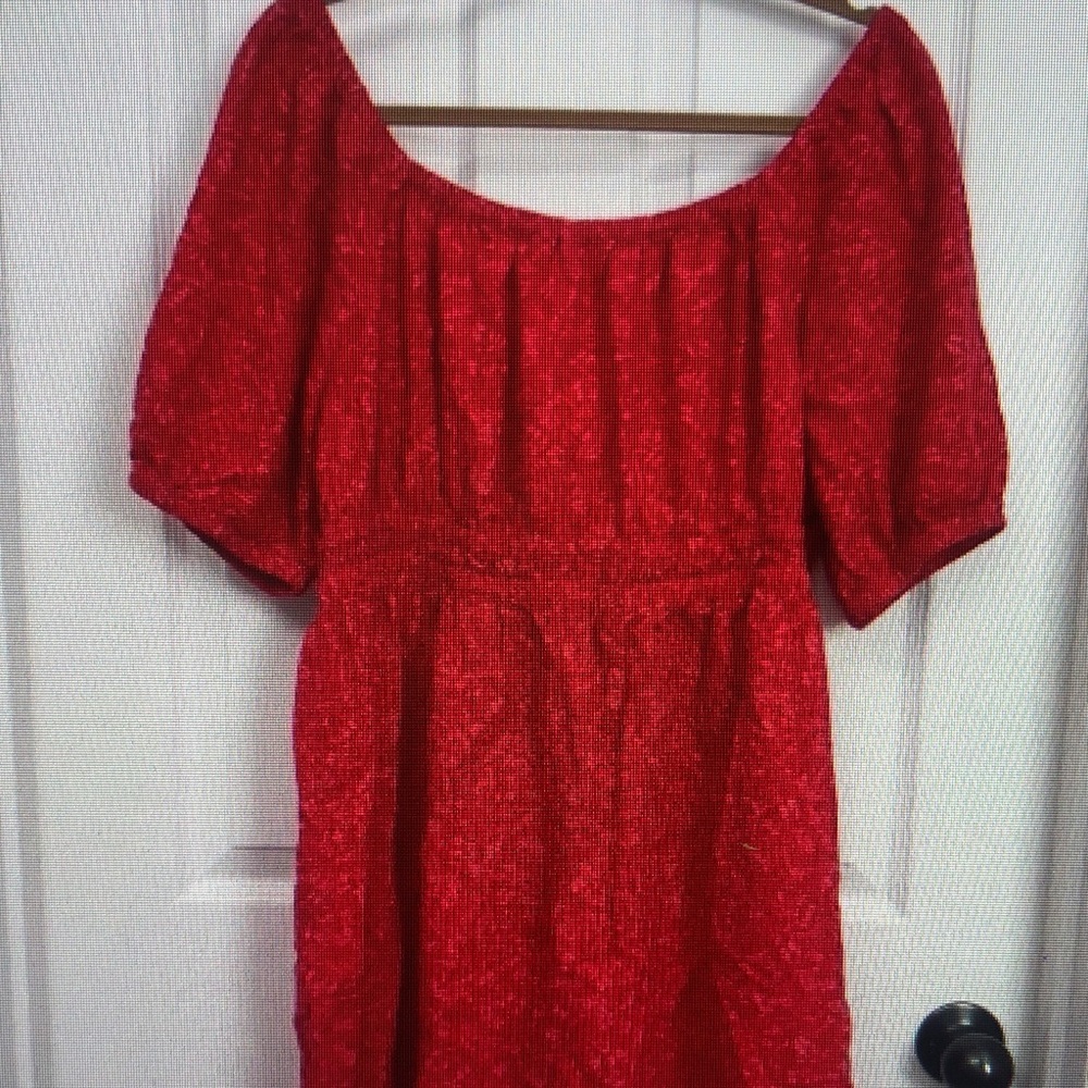 Red Women's Scoop Neck Dress